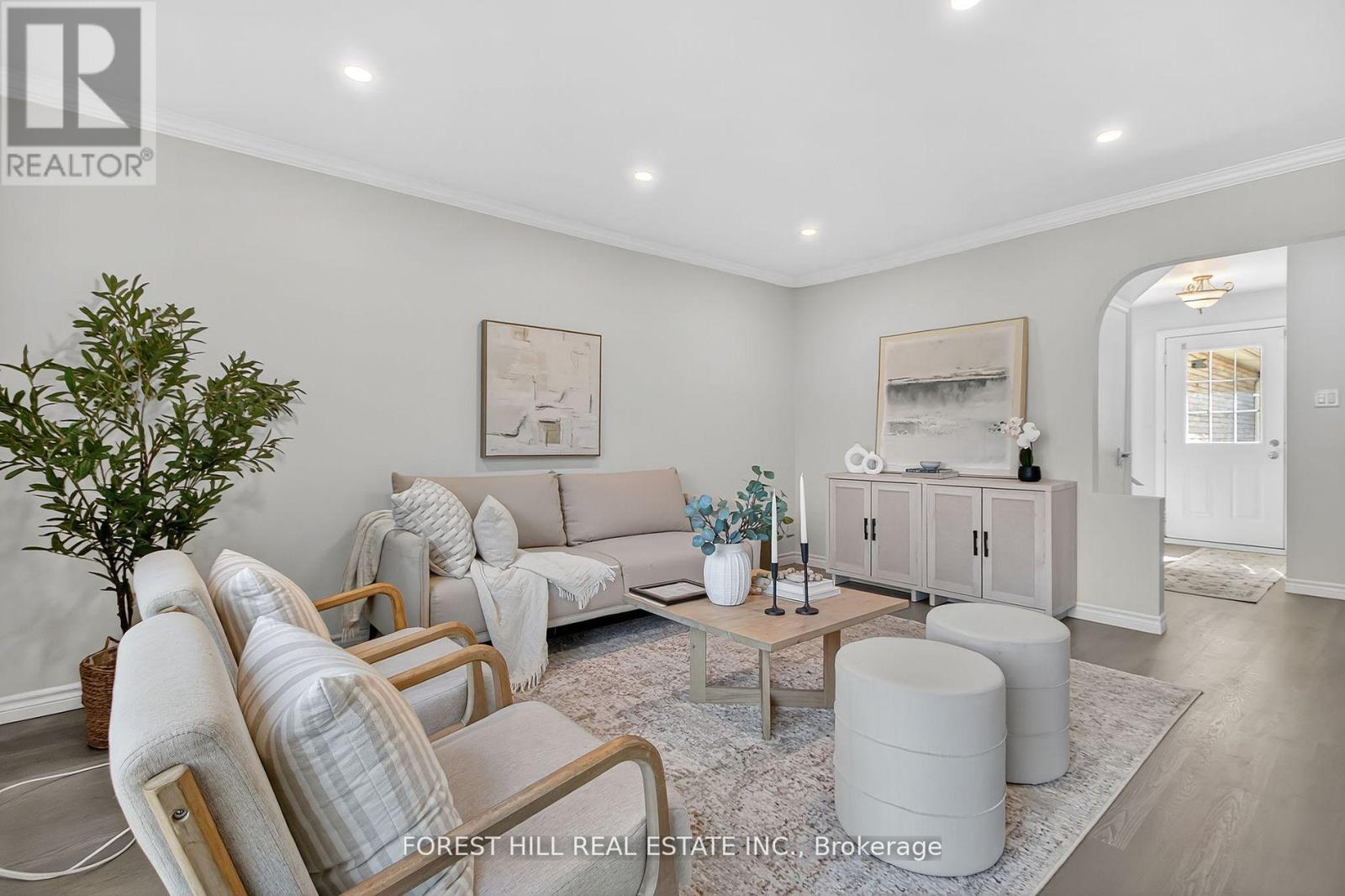 42 Vincent Crescent, London South, Ontario  N6C 4X8 - Photo 7 - X12528540