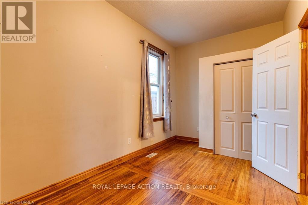 257 Grand River Avenue, Brantford, Ontario  N3T 4Y5 - Photo 12 - X12528562