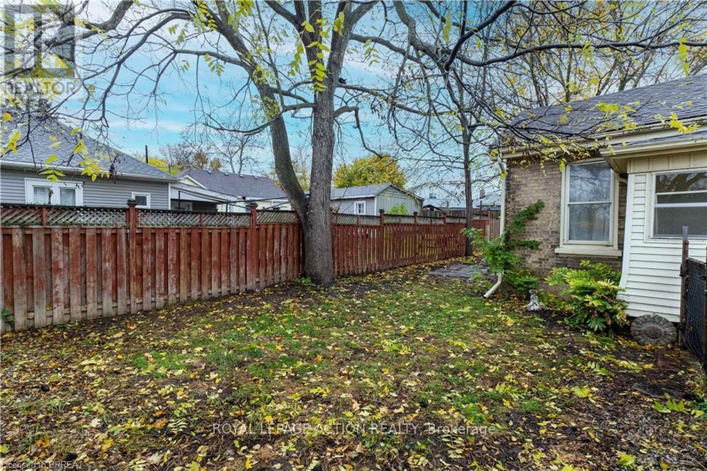 257 Grand River Avenue, Brantford, Ontario  N3T 4Y5 - Photo 6 - X12528562