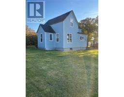 5 Post Office Road, Bell Island, Newfoundland & Labrador