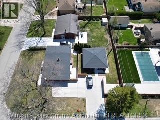 3401 Roxborough, Windsor, Ontario N9E 2Z9 - Photo 2 - 25028462