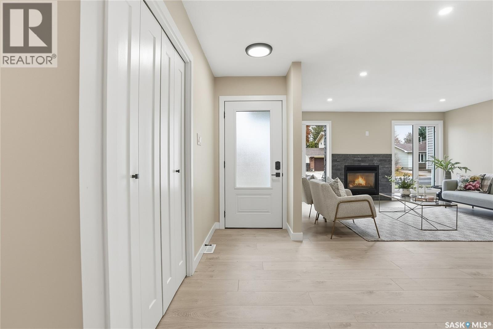 103 Cypress Court, Saskatoon, Saskatchewan  S7K 5C3 - Photo 4 - SK022538