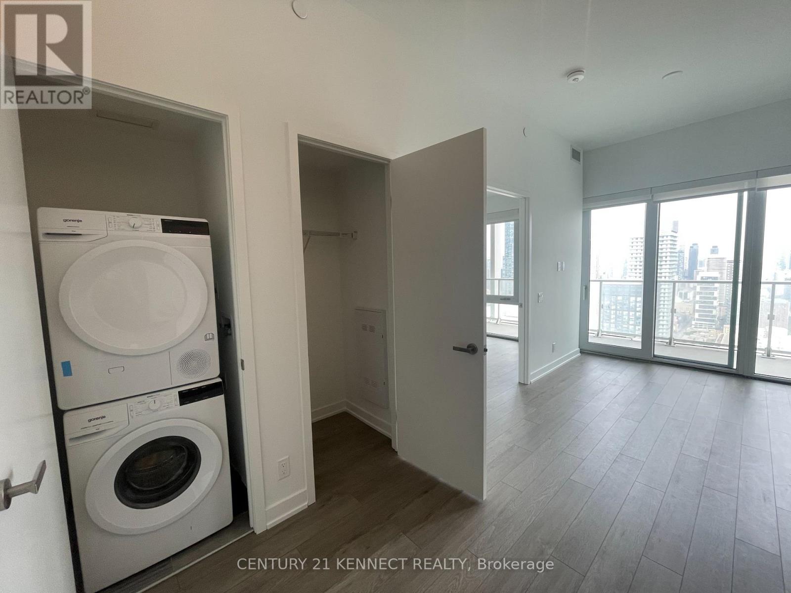 5212 - 88 Queen Street E, Toronto, Ontario  M5C 0B6 - Photo 9 - C12528720