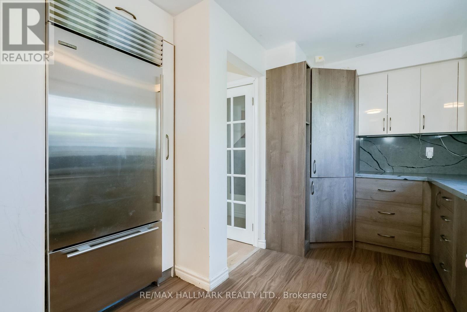 Main Floor - 188 Upper Canada Drive, Toronto, Ontario  M2P 1S8 - Photo 12 - C12528752