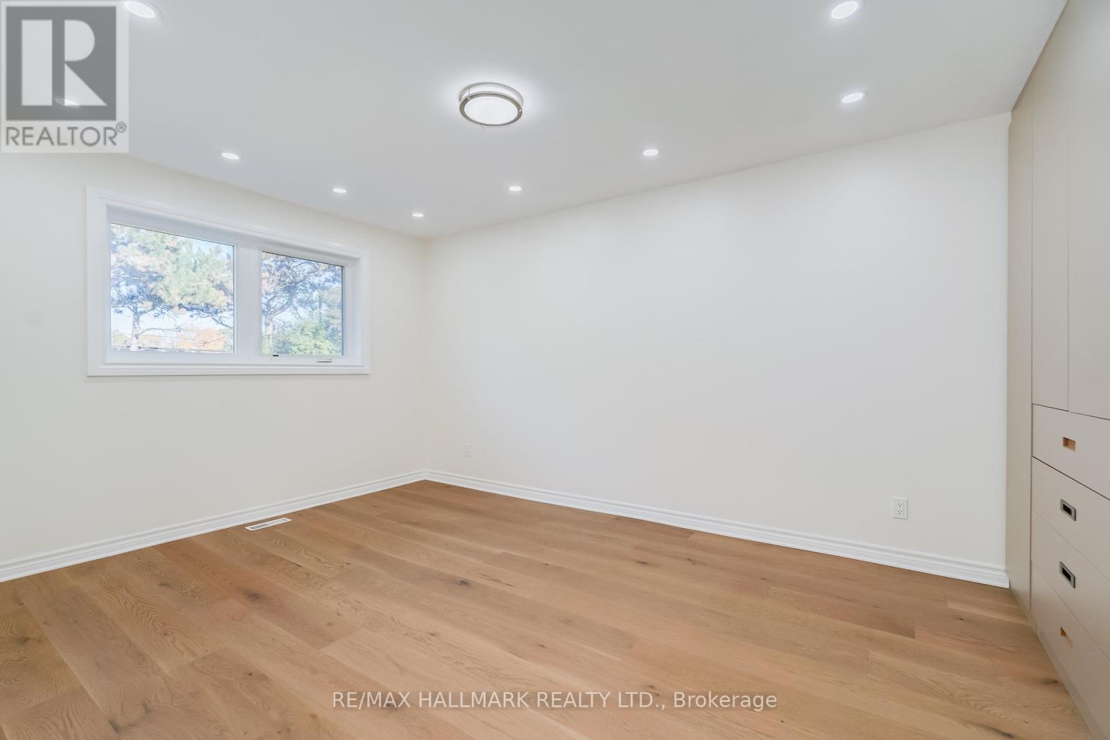 Main Floor - 188 Upper Canada Drive, Toronto, Ontario  M2P 1S8 - Photo 14 - C12528752