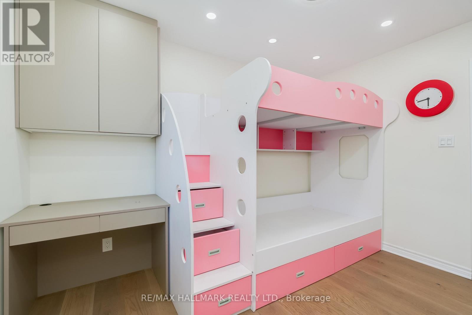 Main Floor - 188 Upper Canada Drive, Toronto, Ontario  M2P 1S8 - Photo 18 - C12528752