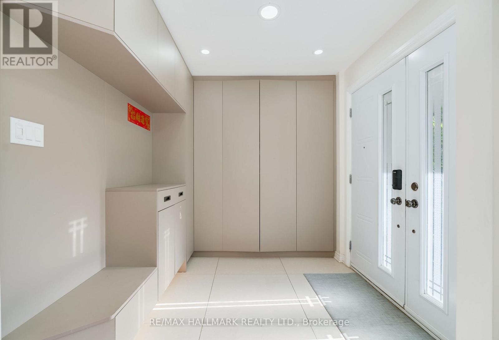 Main Floor - 188 Upper Canada Drive, Toronto, Ontario  M2P 1S8 - Photo 3 - C12528752