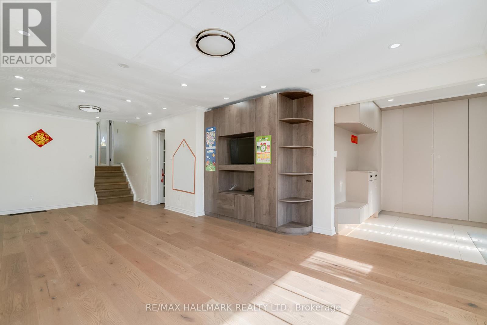 Main Floor - 188 Upper Canada Drive, Toronto, Ontario  M2P 1S8 - Photo 5 - C12528752