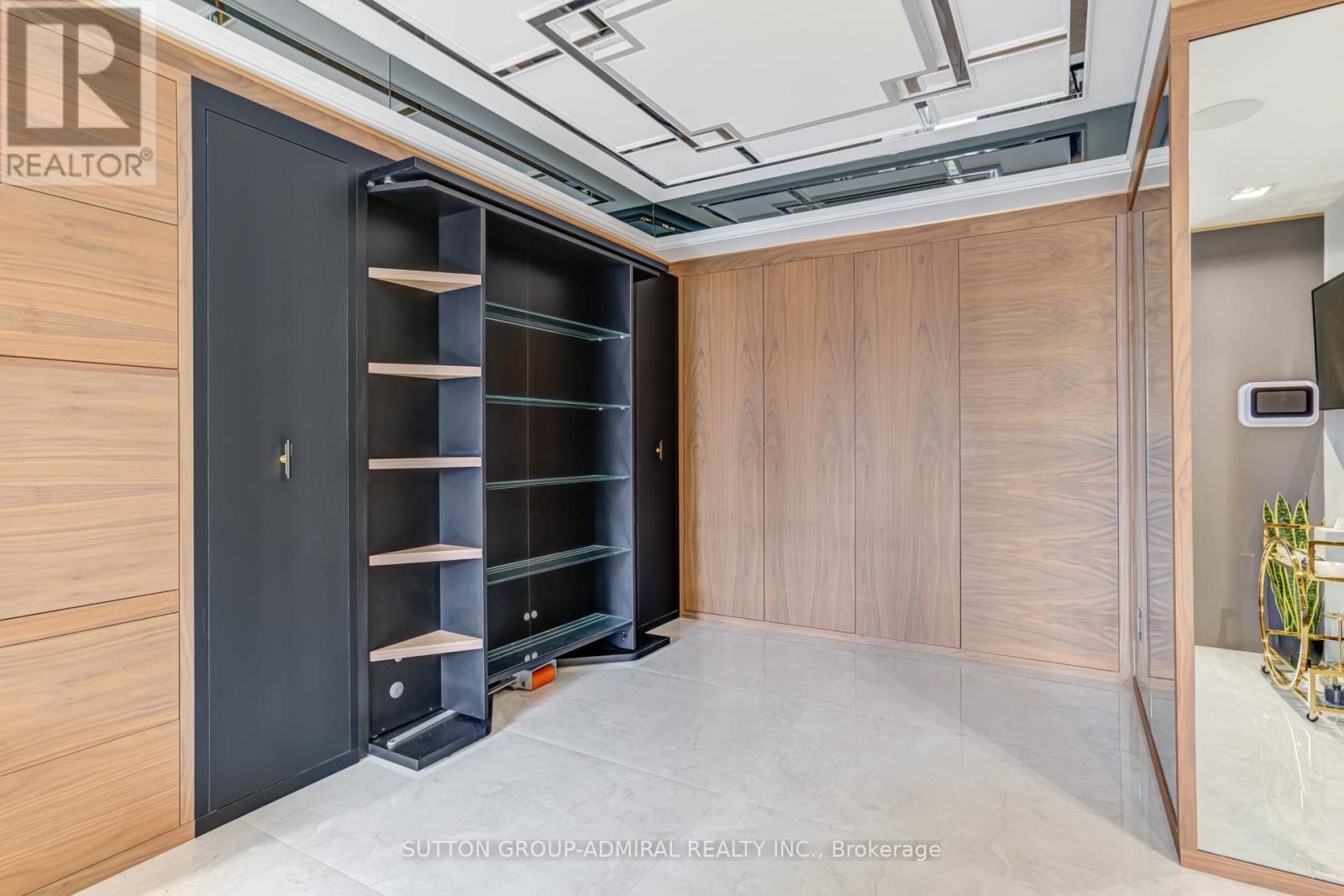 505 - 88 Cumberland Street, Toronto, Ontario  M5R 0C8 - Photo 18 - C12528760