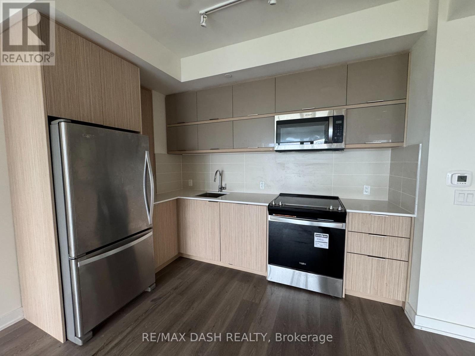 1016 - 10 Deerlick Court, Toronto, Ontario  M3A 0A7 - Photo 3 - C12528768