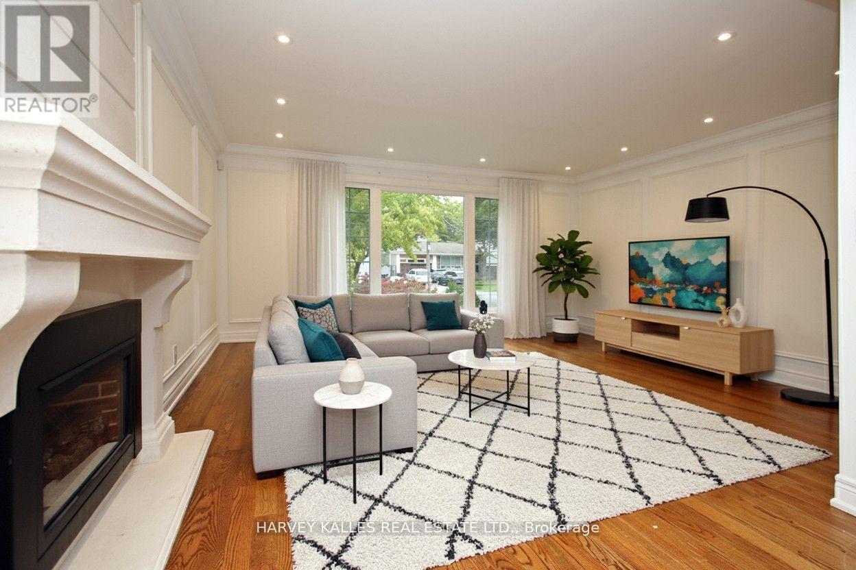 140 Wedgewood Drive, Toronto, Ontario  M2M 2H7 - Photo 5 - C12528818