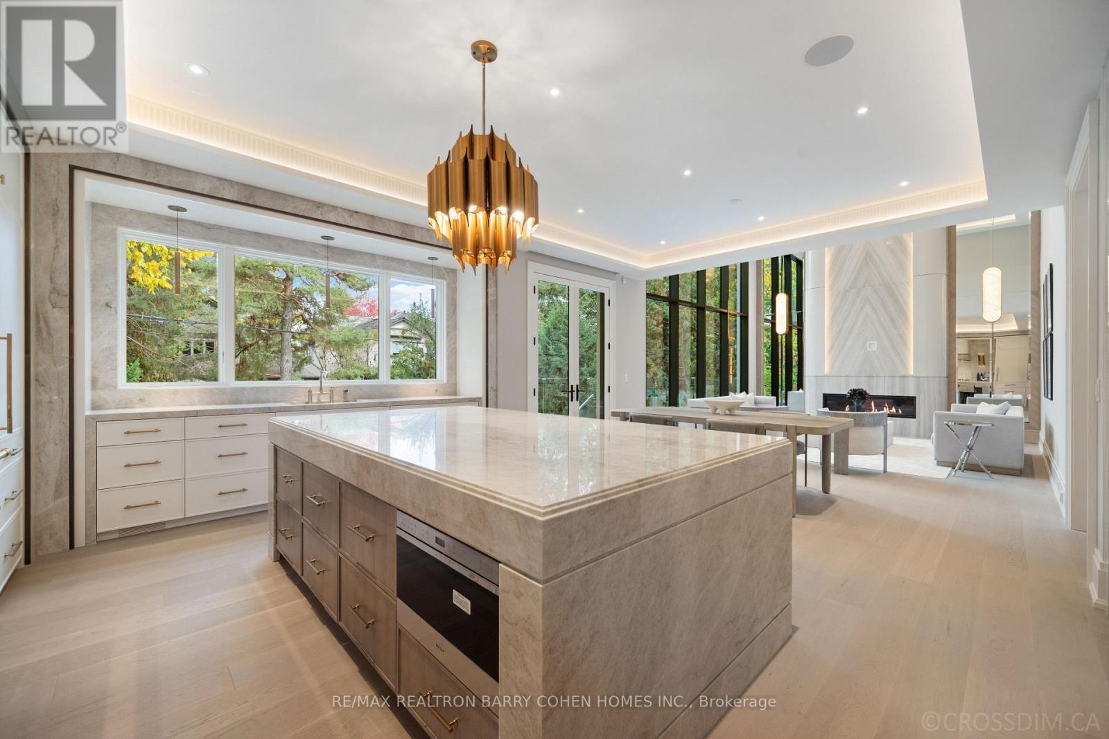 117 Yonge Boulevard, Toronto, Ontario  M5M 3H2 - Photo 15 - C12528838