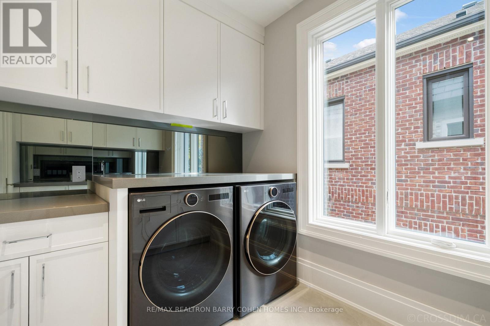 117 Yonge Boulevard, Toronto, Ontario  M5M 3H2 - Photo 32 - C12528838