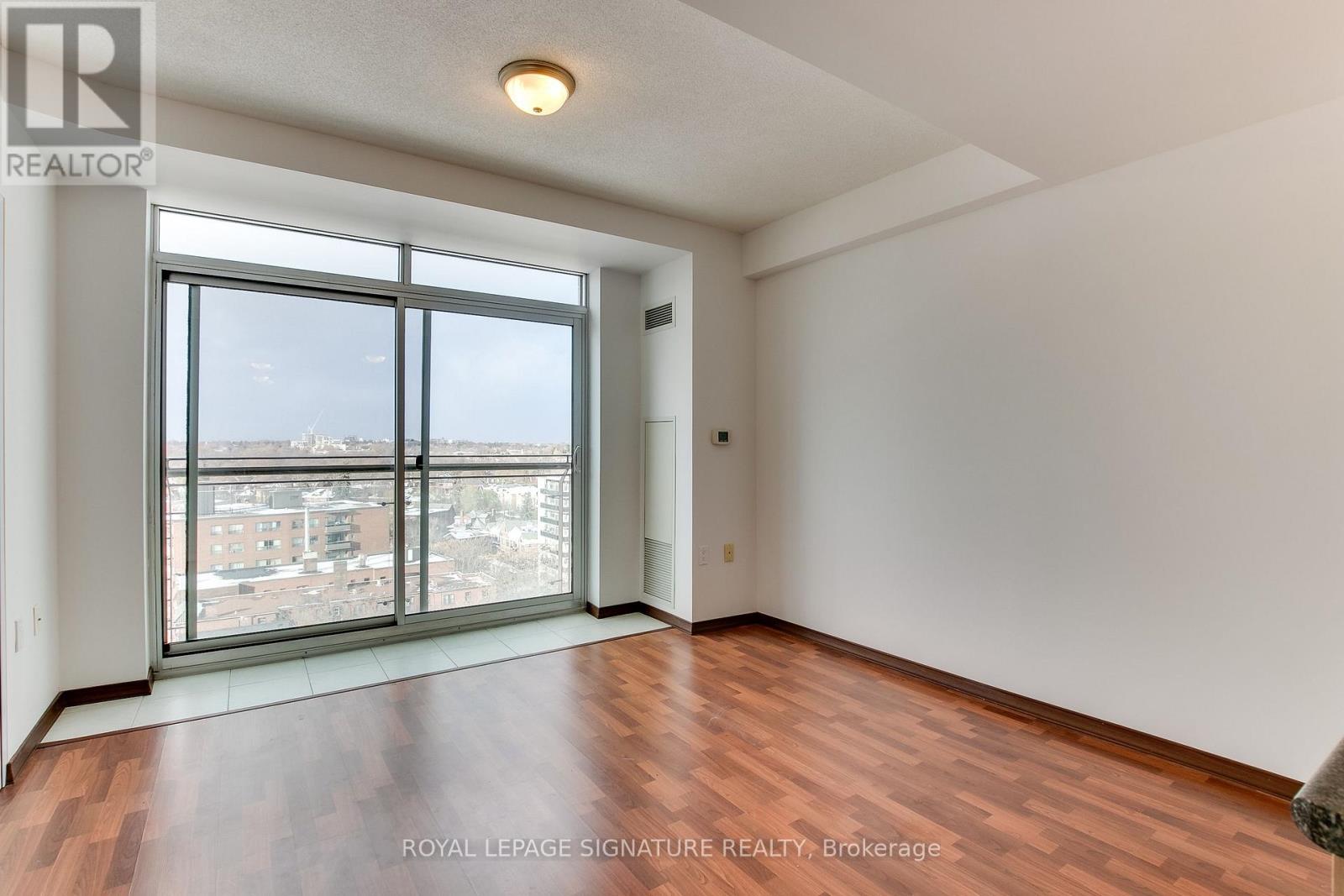 1110 - 15 Maplewood Avenue, Toronto, Ontario  M6C 4B4 - Photo 2 - C12528922