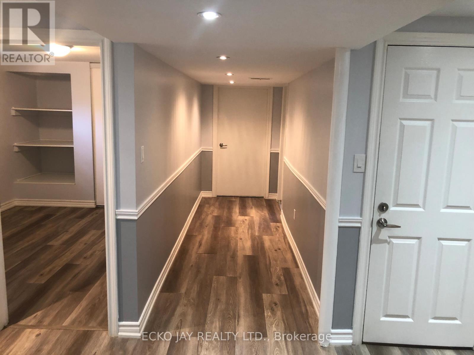 45 Ternhill Crescent, Toronto, Ontario  M3C 2E4 - Photo 2 - C12528928