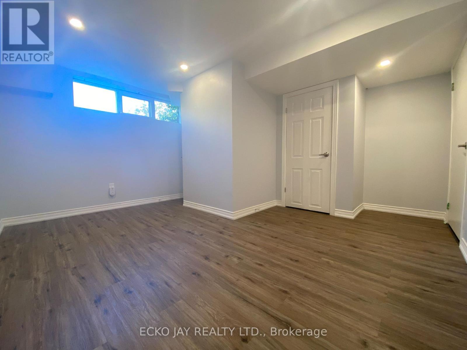 45 Ternhill Crescent, Toronto, Ontario  M3C 2E4 - Photo 3 - C12528928