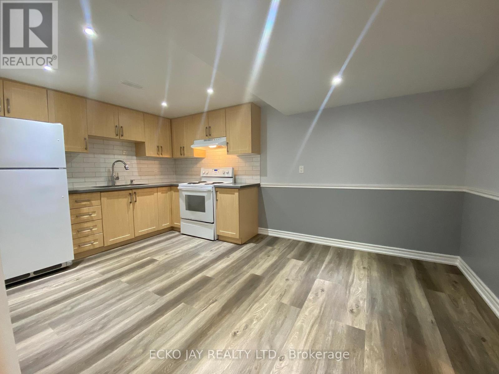 45 Ternhill Crescent, Toronto, Ontario  M3C 2E4 - Photo 6 - C12528928