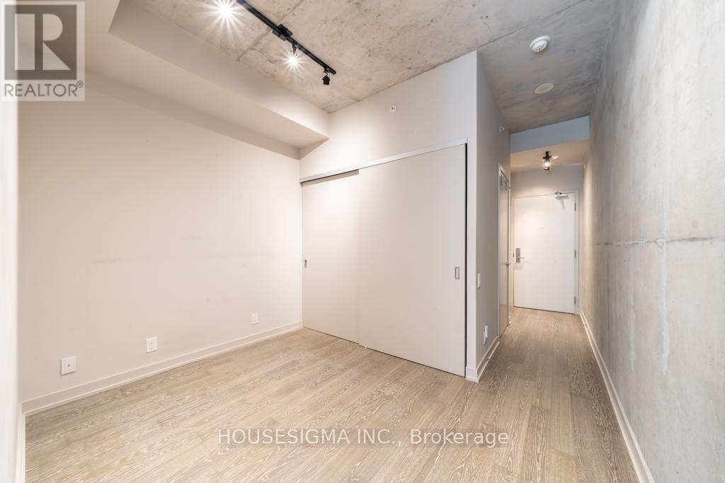 208 - 39 Brant Street, Toronto, Ontario  M5V 0M8 - Photo 11 - C12528990