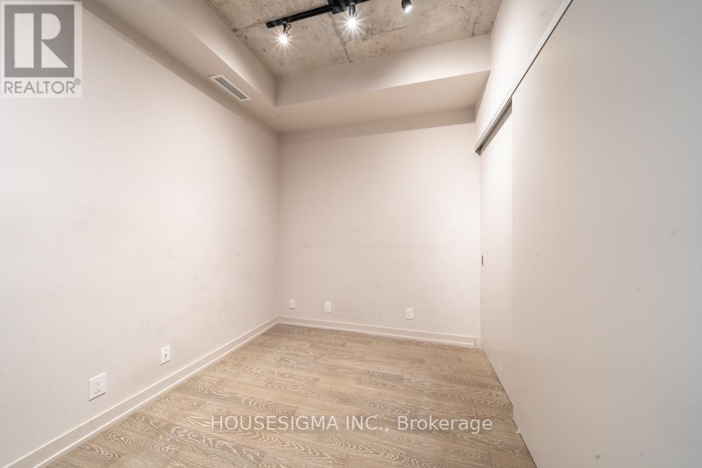 208 - 39 Brant Street, Toronto, Ontario  M5V 0M8 - Photo 13 - C12528990