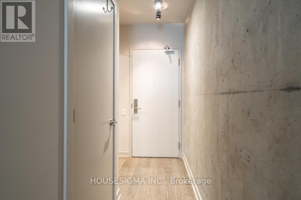 208 - 39 Brant Street, Toronto, Ontario  M5V 0M8 - Photo 15 - C12528990