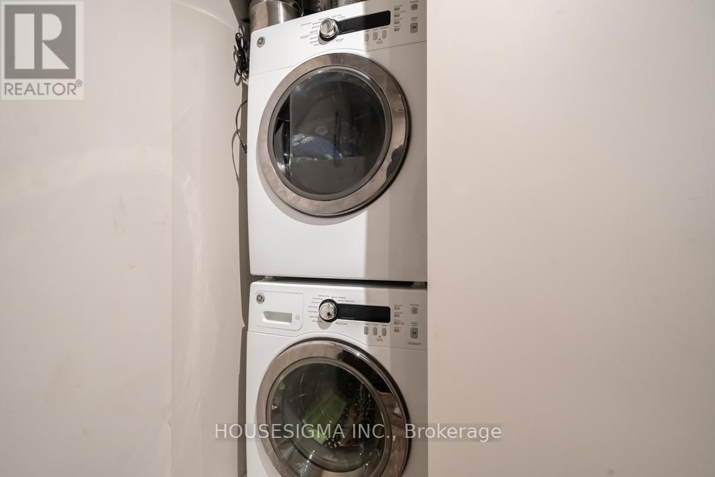 208 - 39 Brant Street, Toronto, Ontario  M5V 0M8 - Photo 16 - C12528990