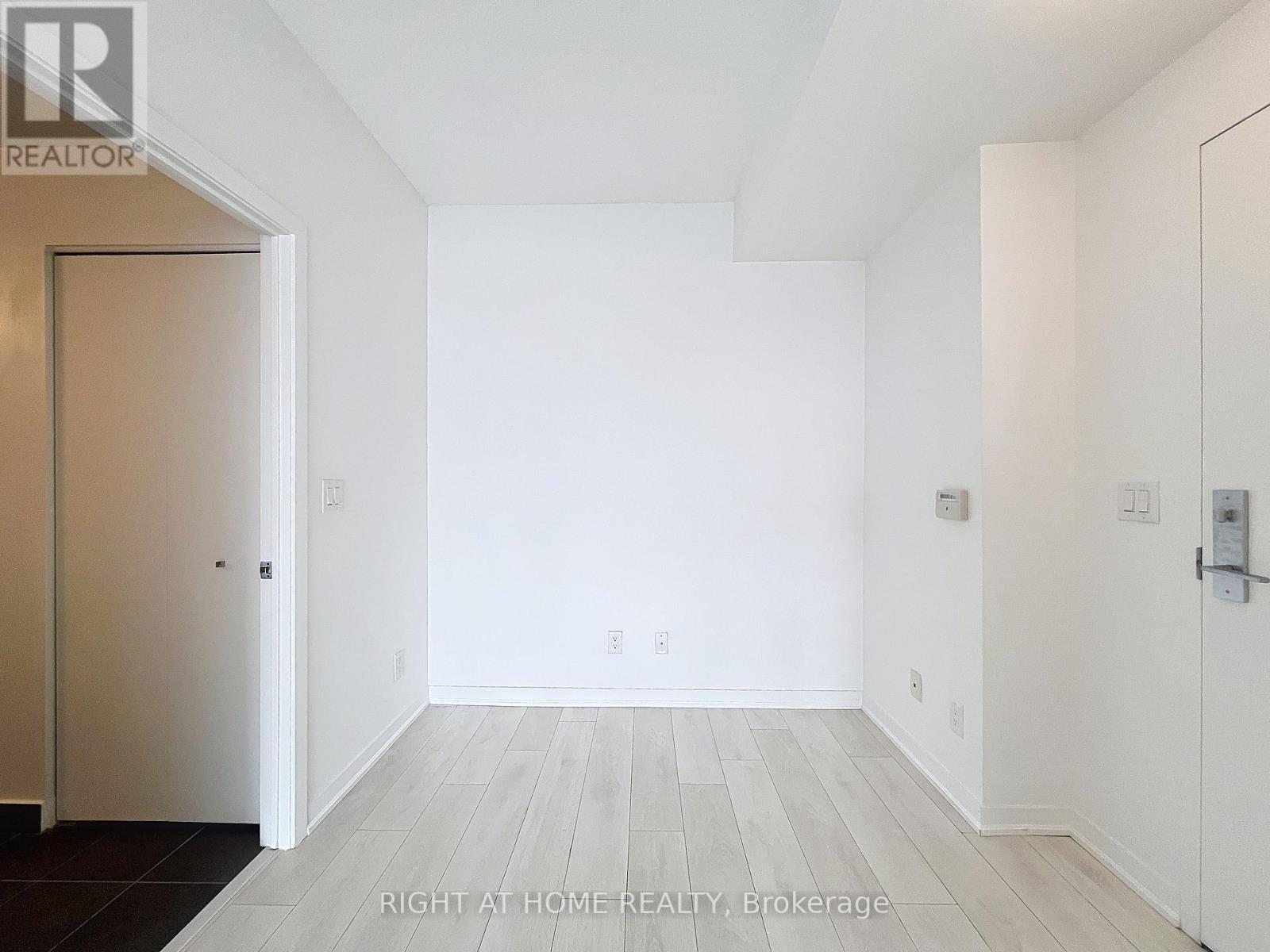 2804 - 150 East Liberty Street, Toronto, Ontario  M6K 3R5 - Photo 12 - C12528998