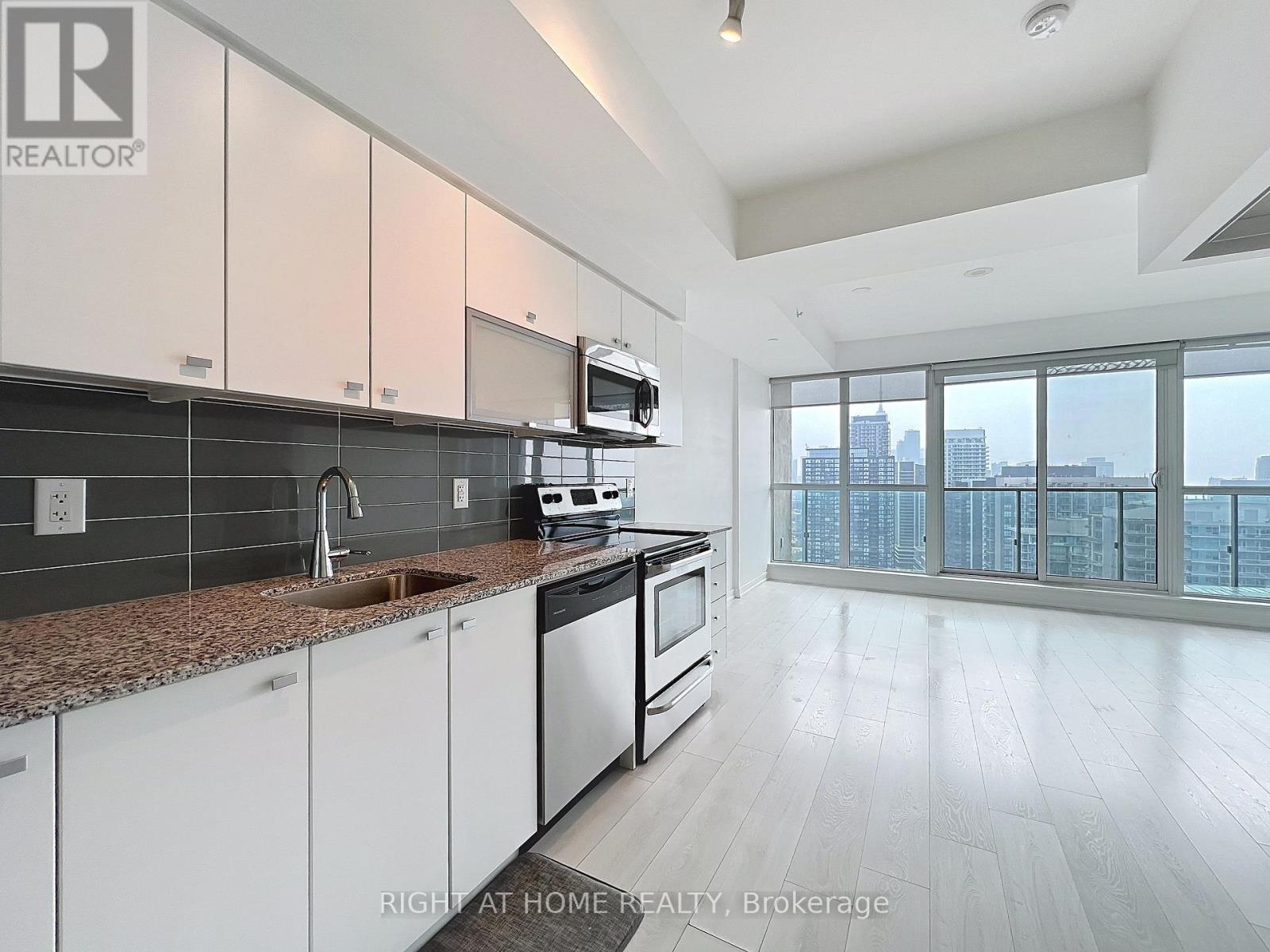 2804 - 150 East Liberty Street, Toronto, Ontario  M6K 3R5 - Photo 4 - C12528998