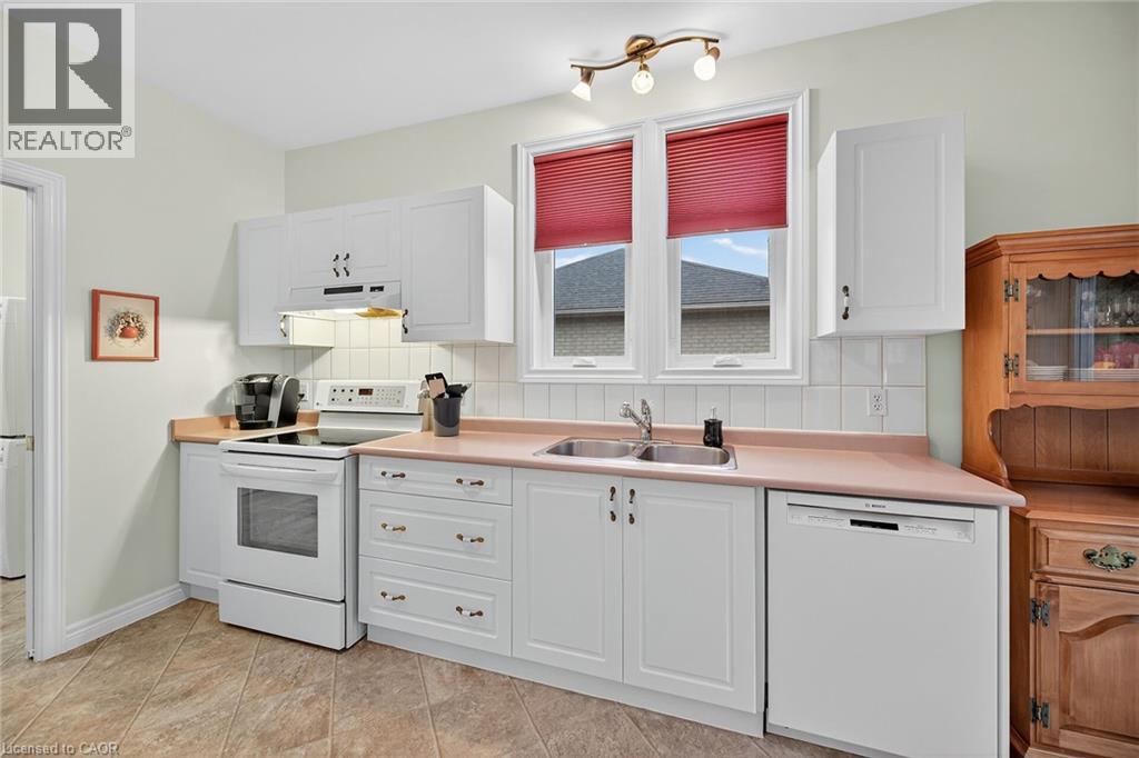 55 Riveroaks Drive, Mount Hope, Ontario  L0R 1W0 - Photo 11 - 40786244