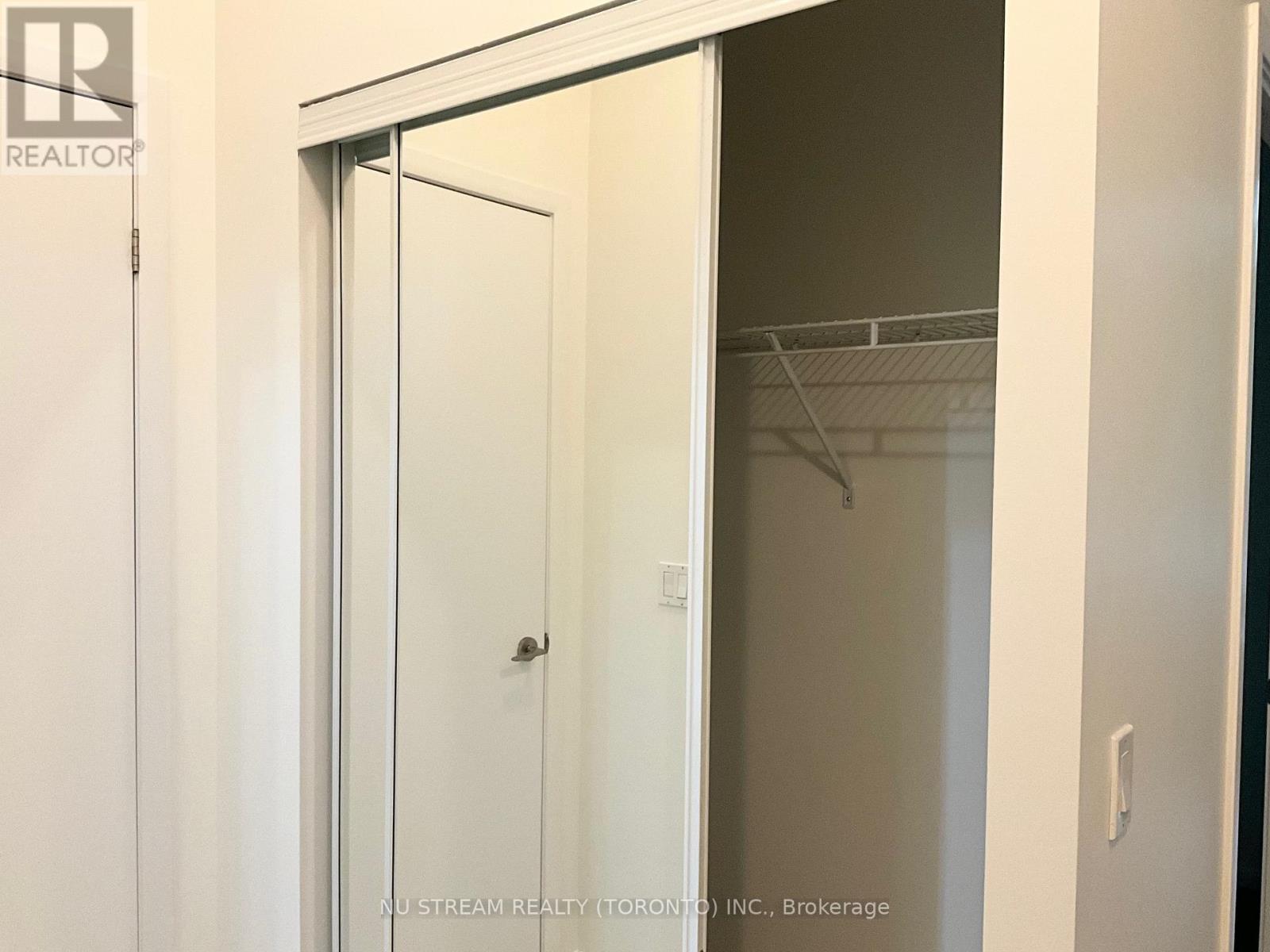 109 - 215 Fort York Boulevard, Toronto, Ontario  M5V 4A2 - Photo 12 - C12528804