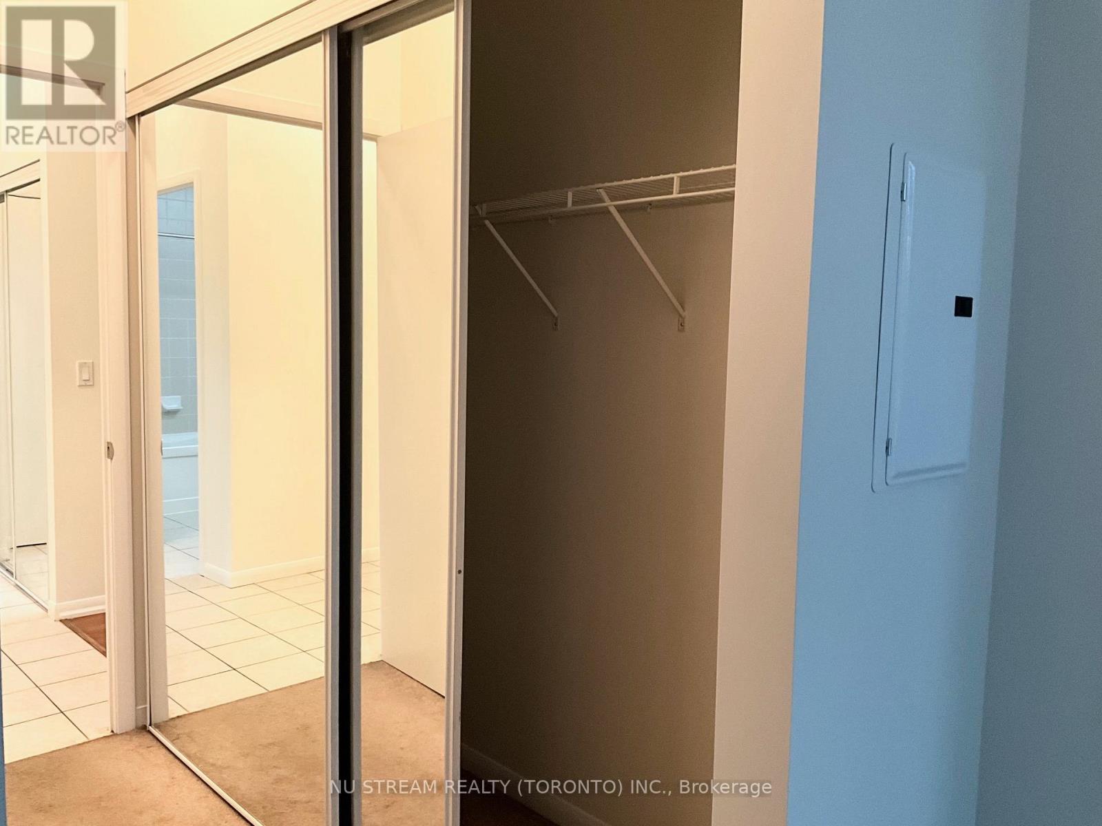 109 - 215 Fort York Boulevard, Toronto, Ontario  M5V 4A2 - Photo 14 - C12528804