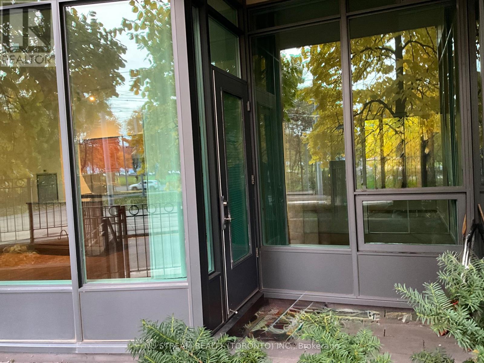 109 - 215 Fort York Boulevard, Toronto, Ontario  M5V 4A2 - Photo 18 - C12528804