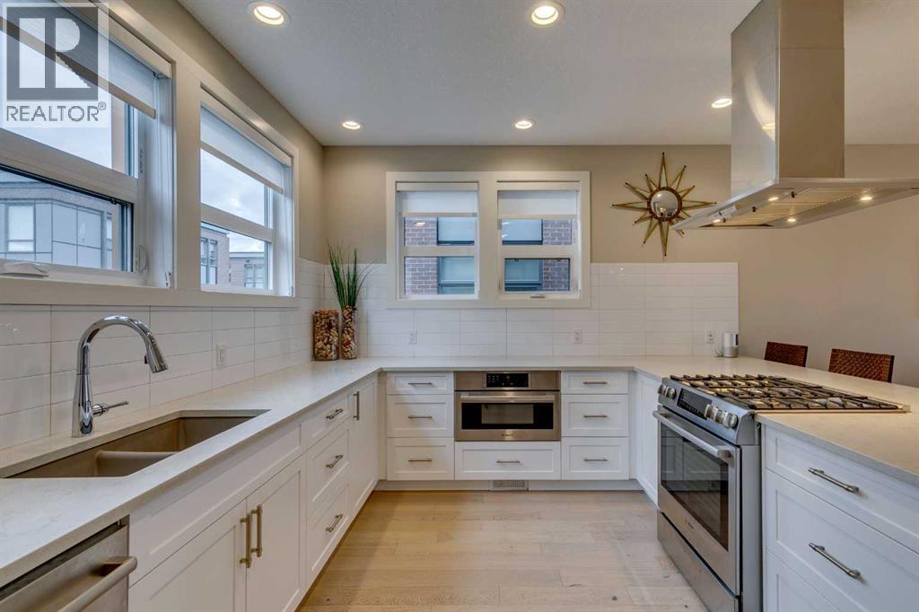 3225 39 Street Nw, Calgary, Alberta  T3B 6G6 - Photo 9 - A2260396