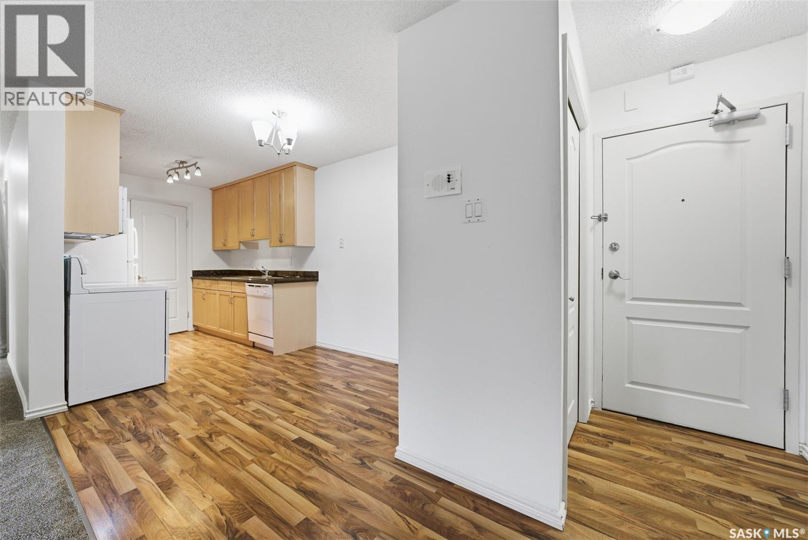 204 D2 1121 Mckercher Drive, Saskatoon, Saskatchewan  S7H 5K9 - Photo 4 - SK023759