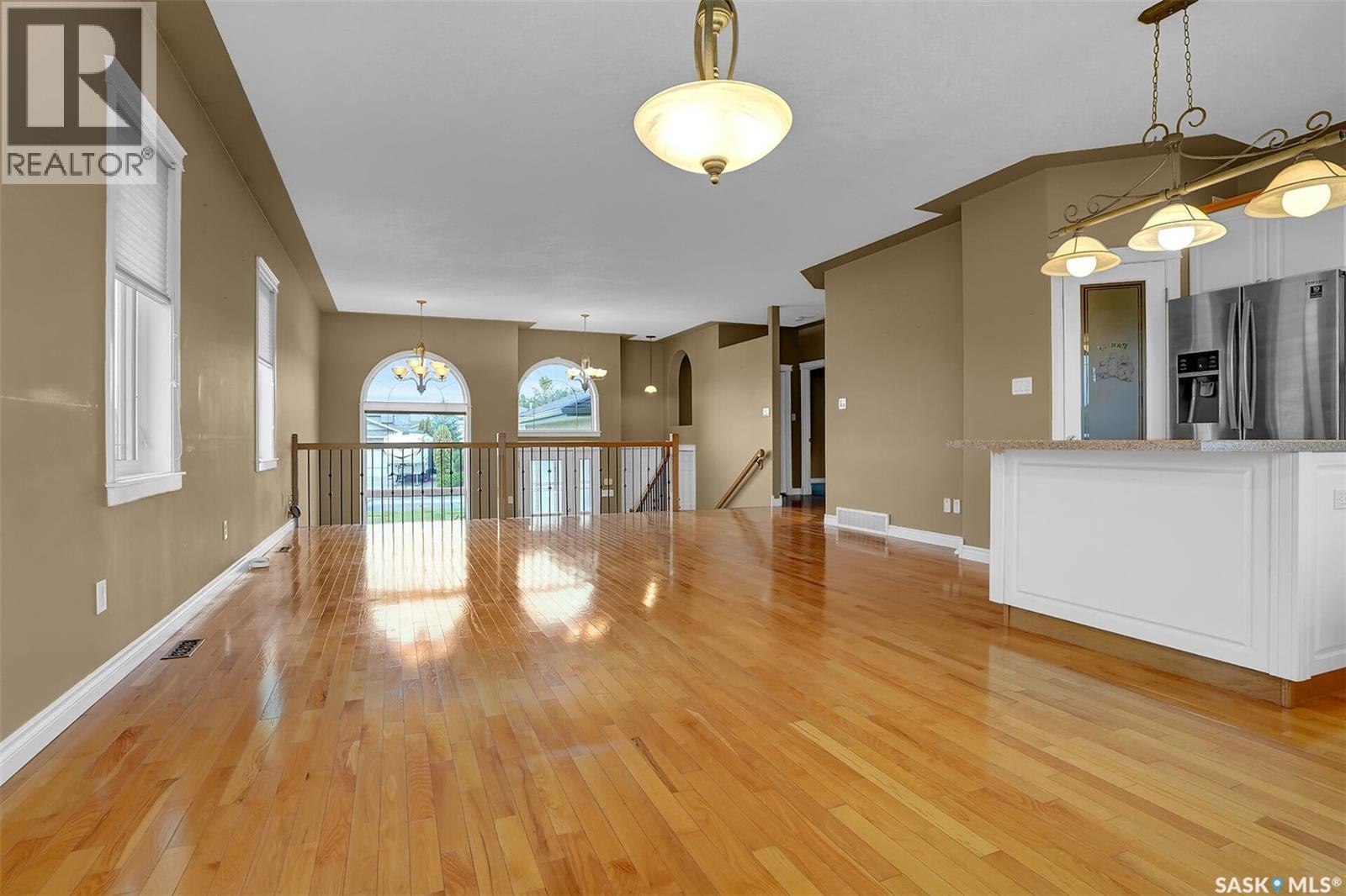 21 Woods Crescent, Edenwold Rm No.158, Saskatchewan  S4L 1C4 - Photo 4 - SK023725