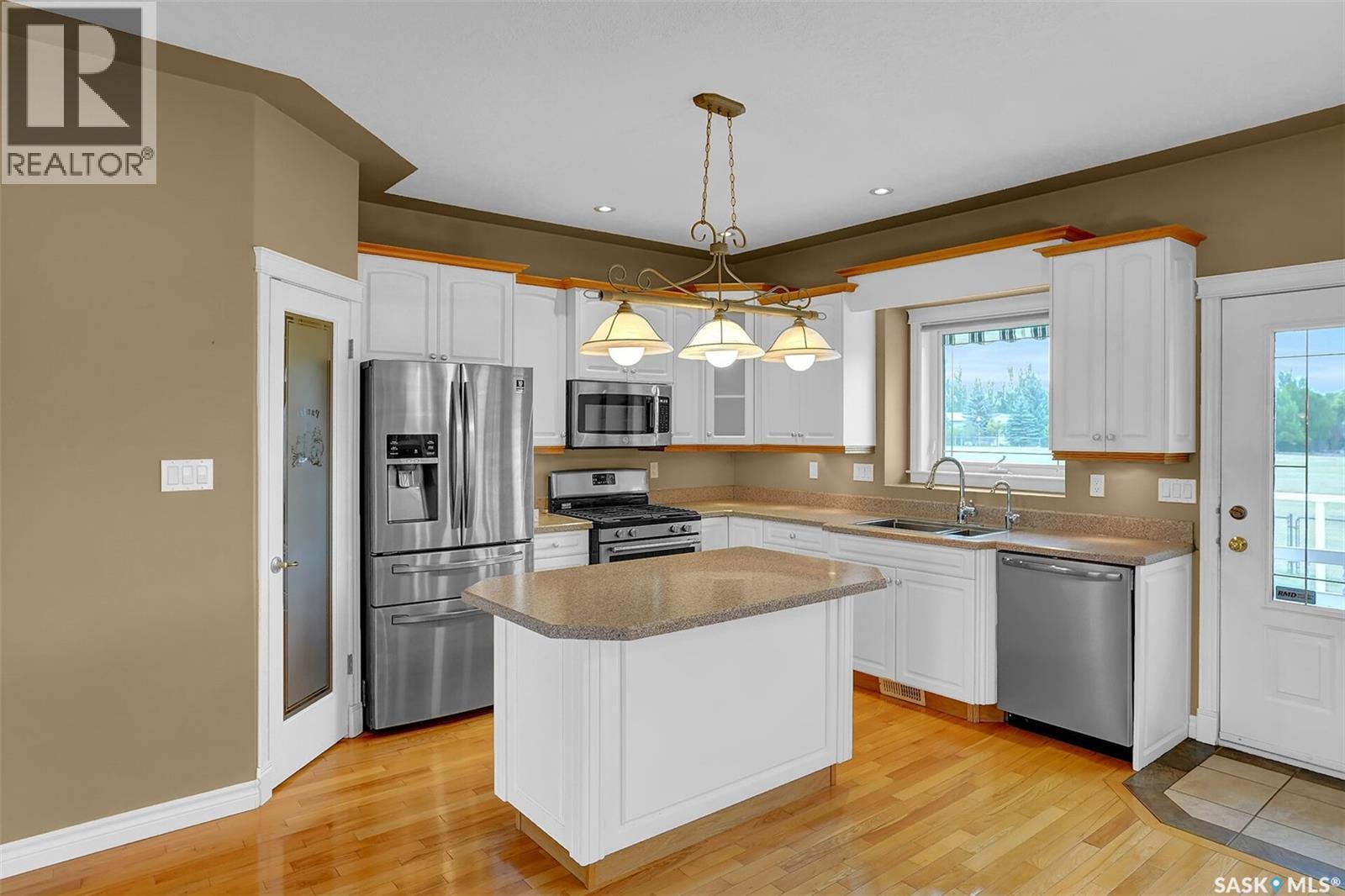 21 Woods Crescent, Edenwold Rm No.158, Saskatchewan  S4L 1C4 - Photo 7 - SK023725