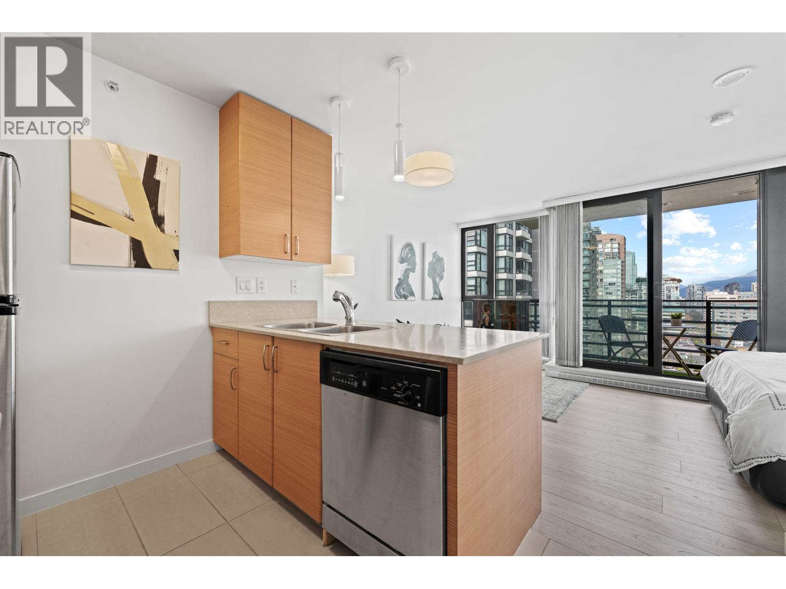 2408 909 Mainland Street, Vancouver, British Columbia  V6B 1S3 - Photo 11 - R3053661