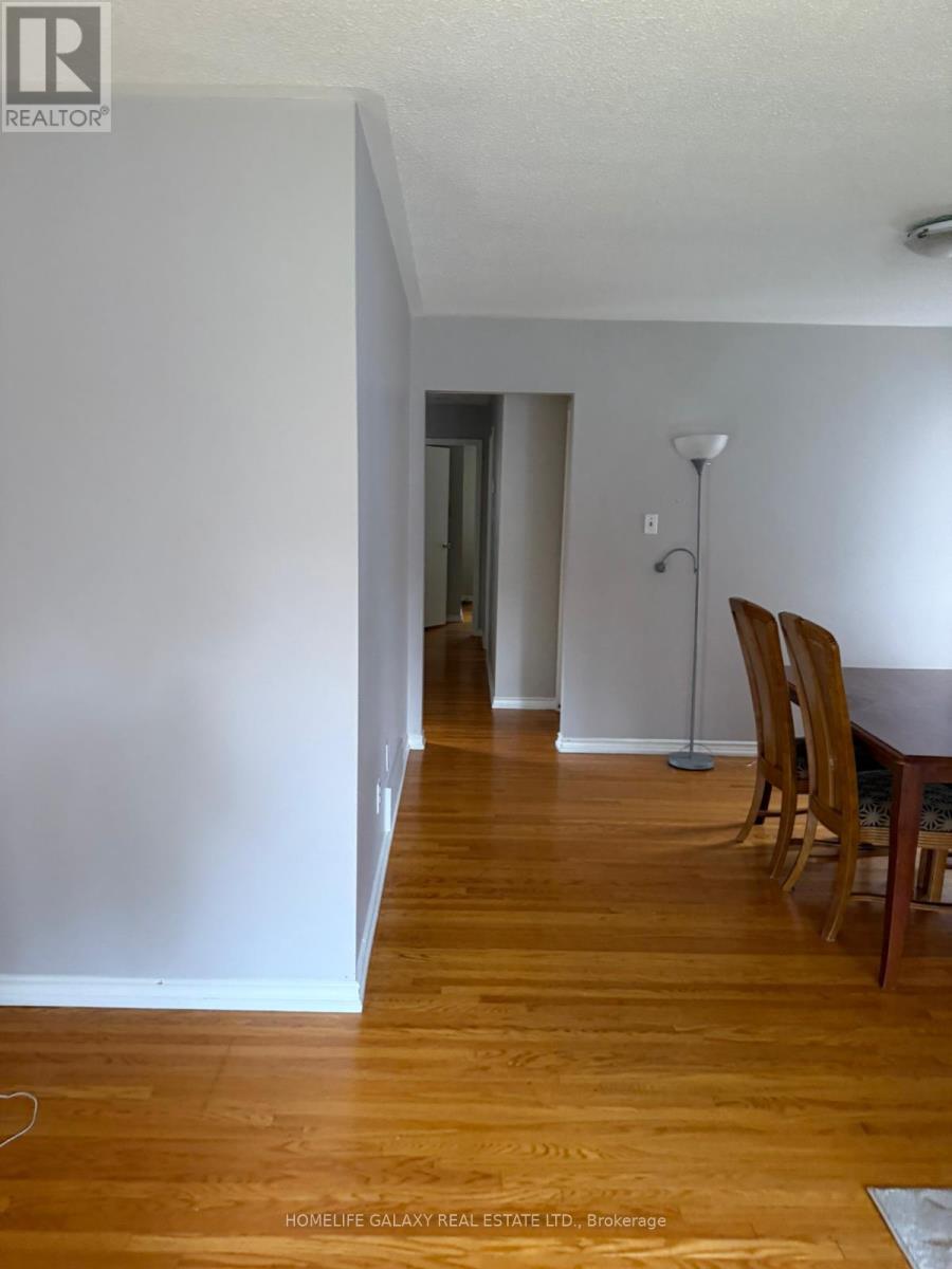 124 Clappison Boulevard, Toronto, Ontario  M1C 2H2 - Photo 5 - E12389114