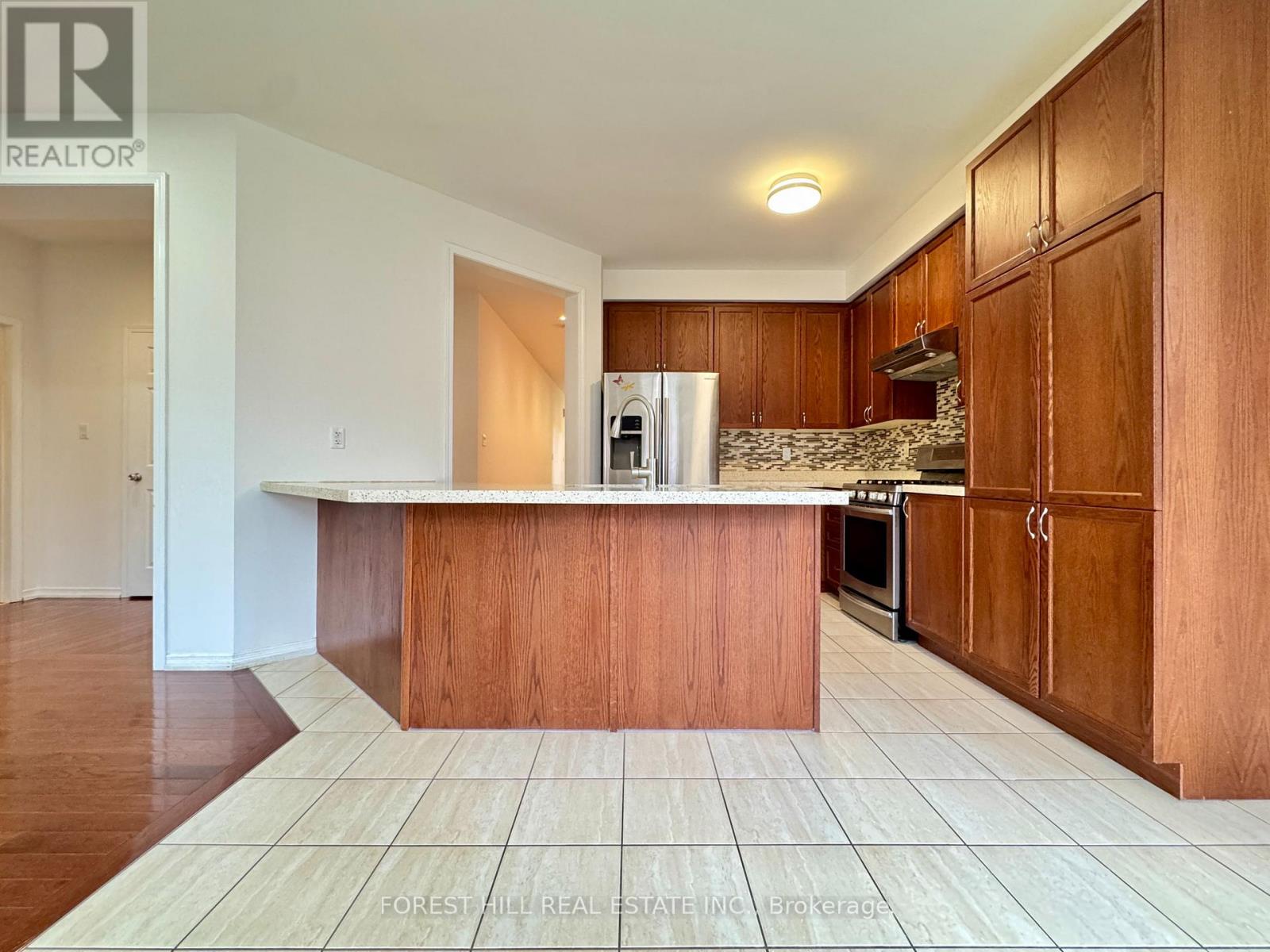 56 Stannardville Drive, Ajax, Ontario  L1T 0M8 - Photo 10 - E12528706