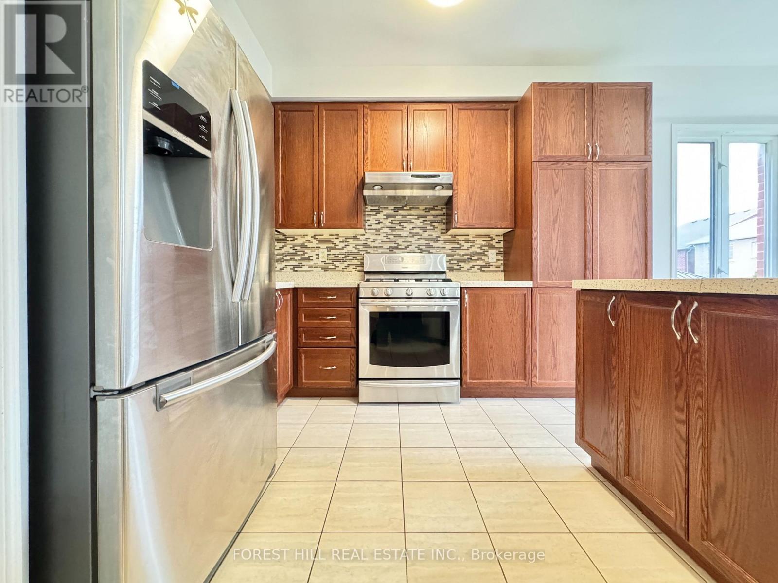 56 Stannardville Drive, Ajax, Ontario  L1T 0M8 - Photo 13 - E12528706