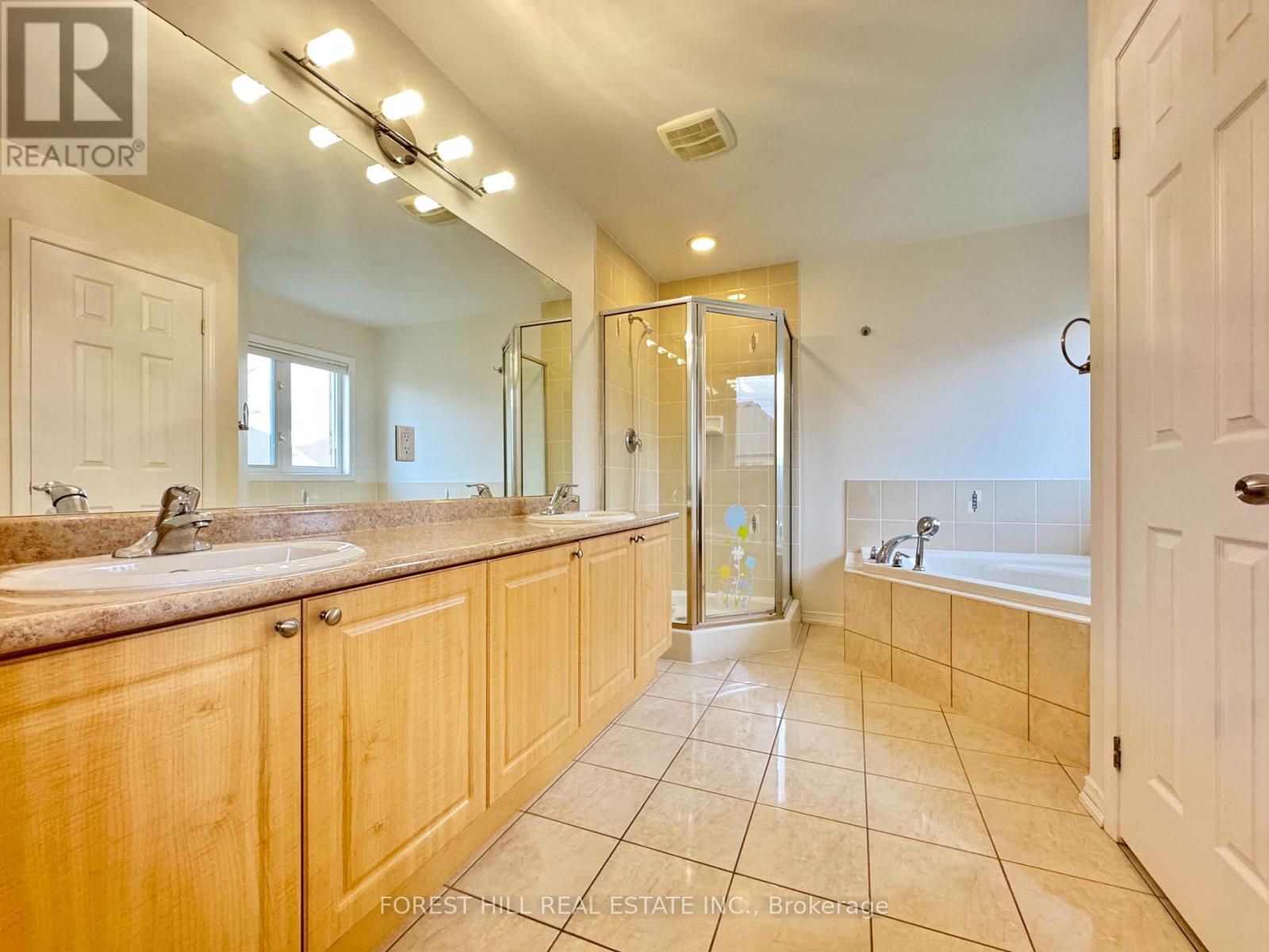 56 Stannardville Drive, Ajax, Ontario  L1T 0M8 - Photo 19 - E12528706