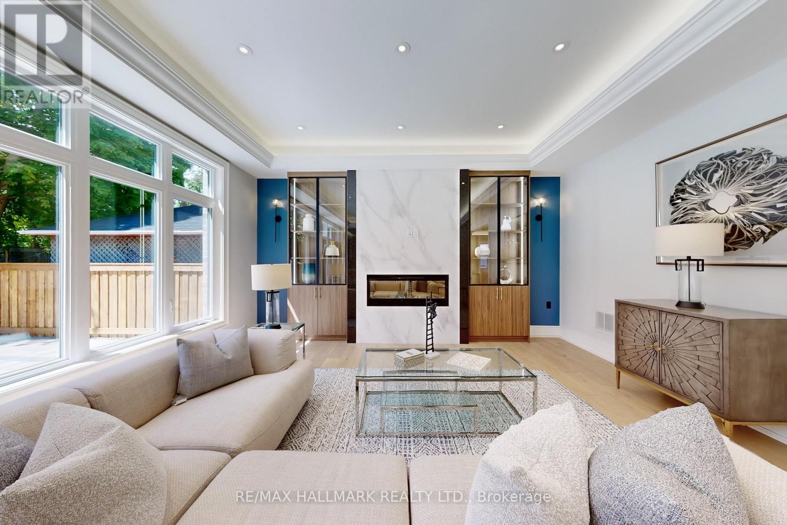 83 Richardson Drive, Aurora, Ontario L4G 1Z4 - Photo 5 - N12484725