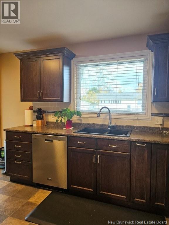 135 Crandall Street, Moncton, New Brunswick  E1C 4E1 - Photo 12 - NB129882