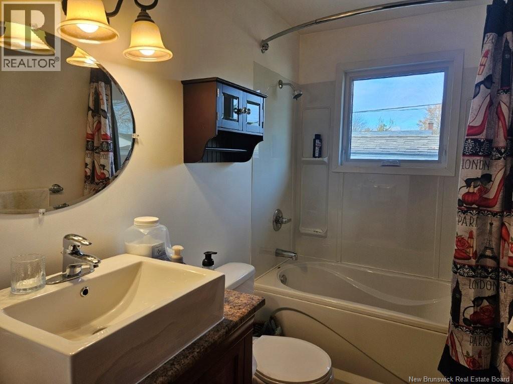135 Crandall Street, Moncton, New Brunswick  E1C 4E1 - Photo 19 - NB129882