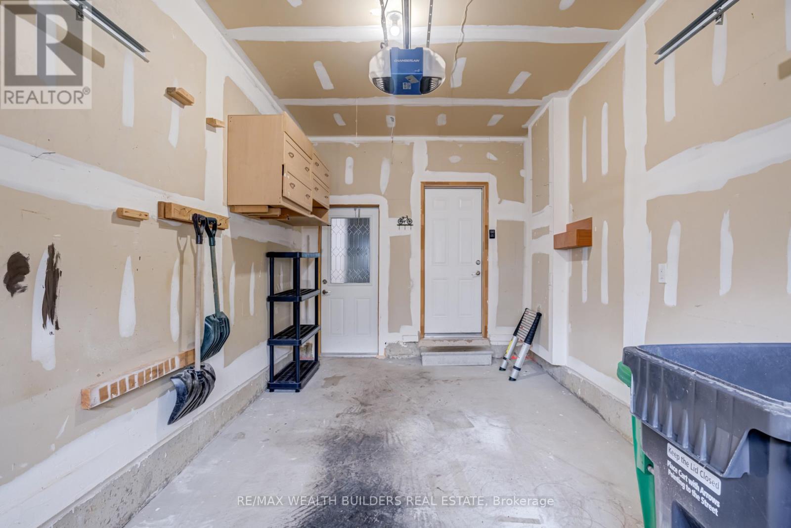 22 Goulston Street, Brampton, Ontario  L7A 5B8 - Photo 38 - W12471499