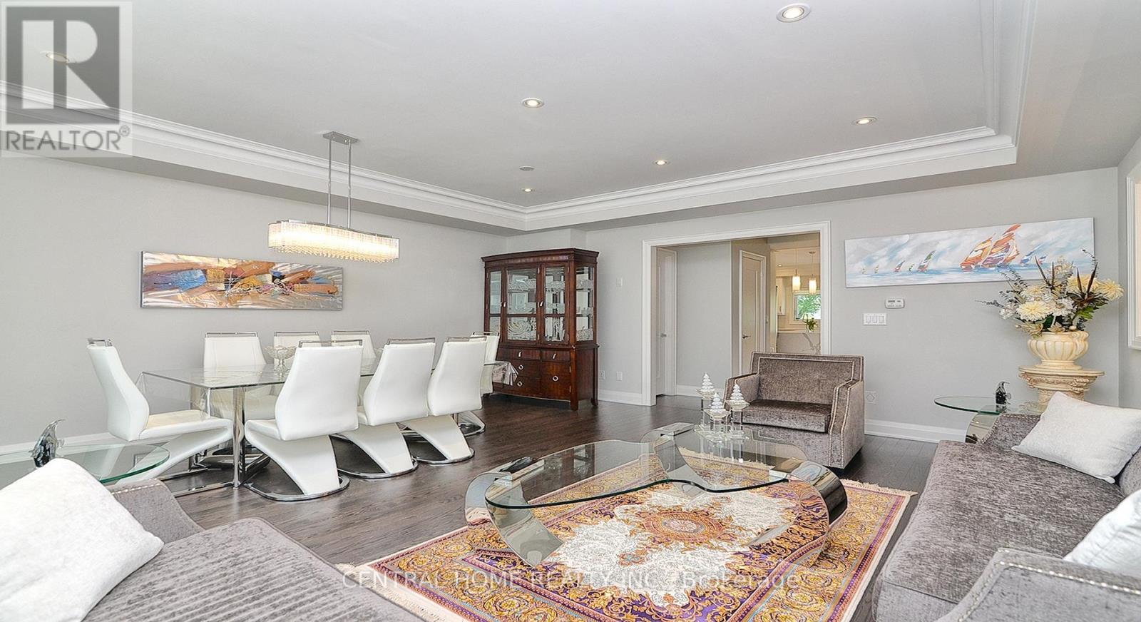 47 Divon Lane, Richmond Hill, Ontario  L4B 0G4 - Photo 10 - N12528736