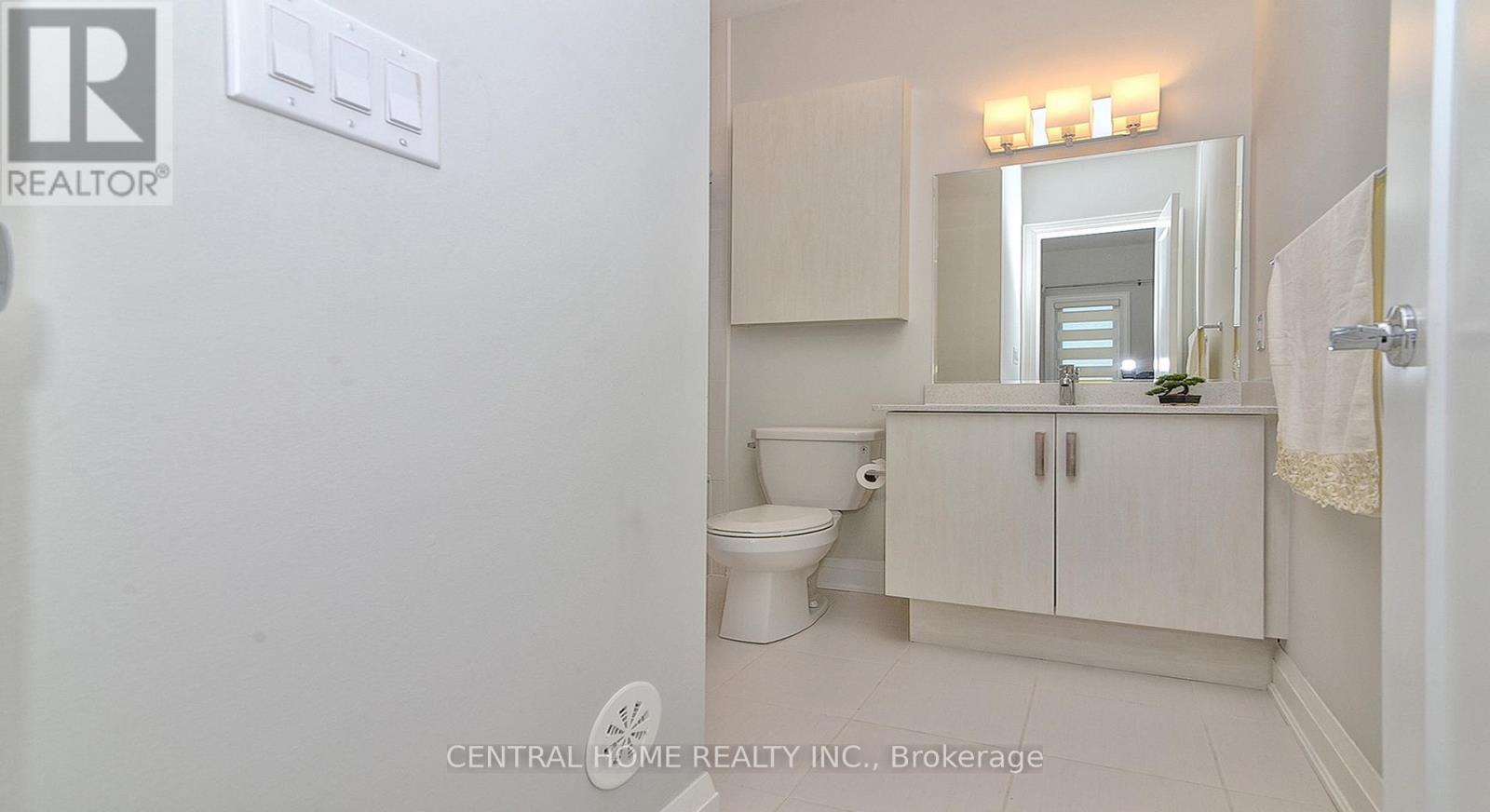 47 Divon Lane, Richmond Hill, Ontario  L4B 0G4 - Photo 18 - N12528736