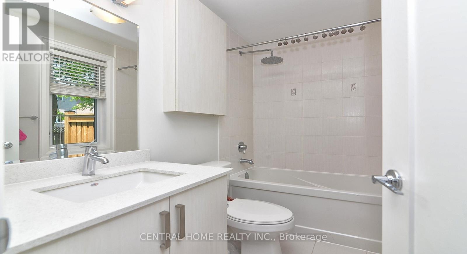 47 Divon Lane, Richmond Hill, Ontario  L4B 0G4 - Photo 21 - N12528736