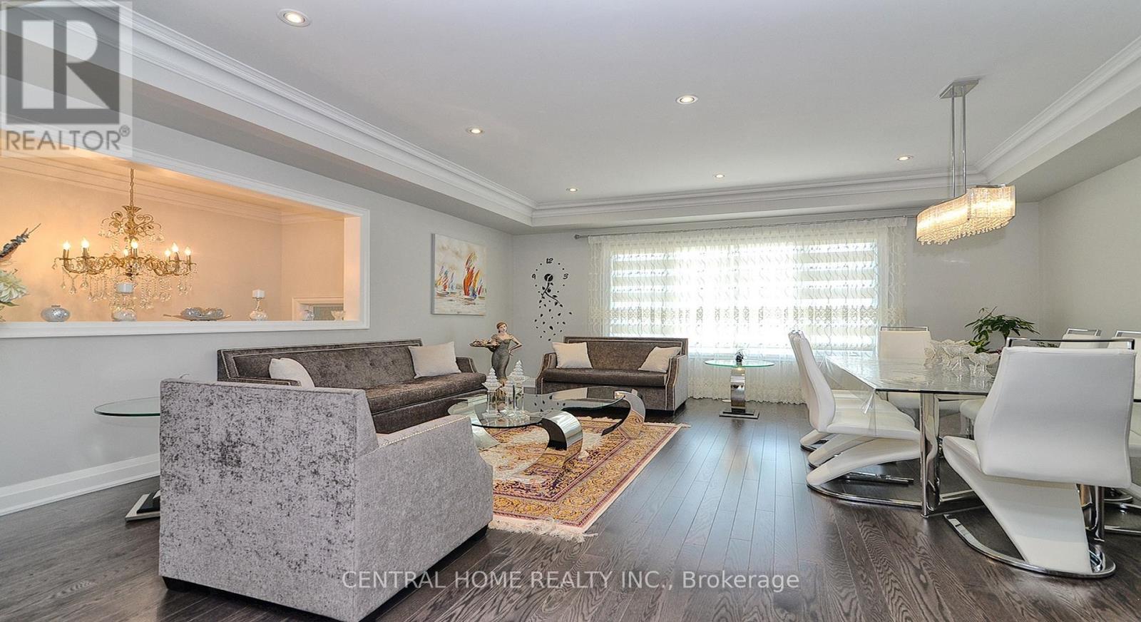 47 Divon Lane, Richmond Hill, Ontario  L4B 0G4 - Photo 9 - N12528736