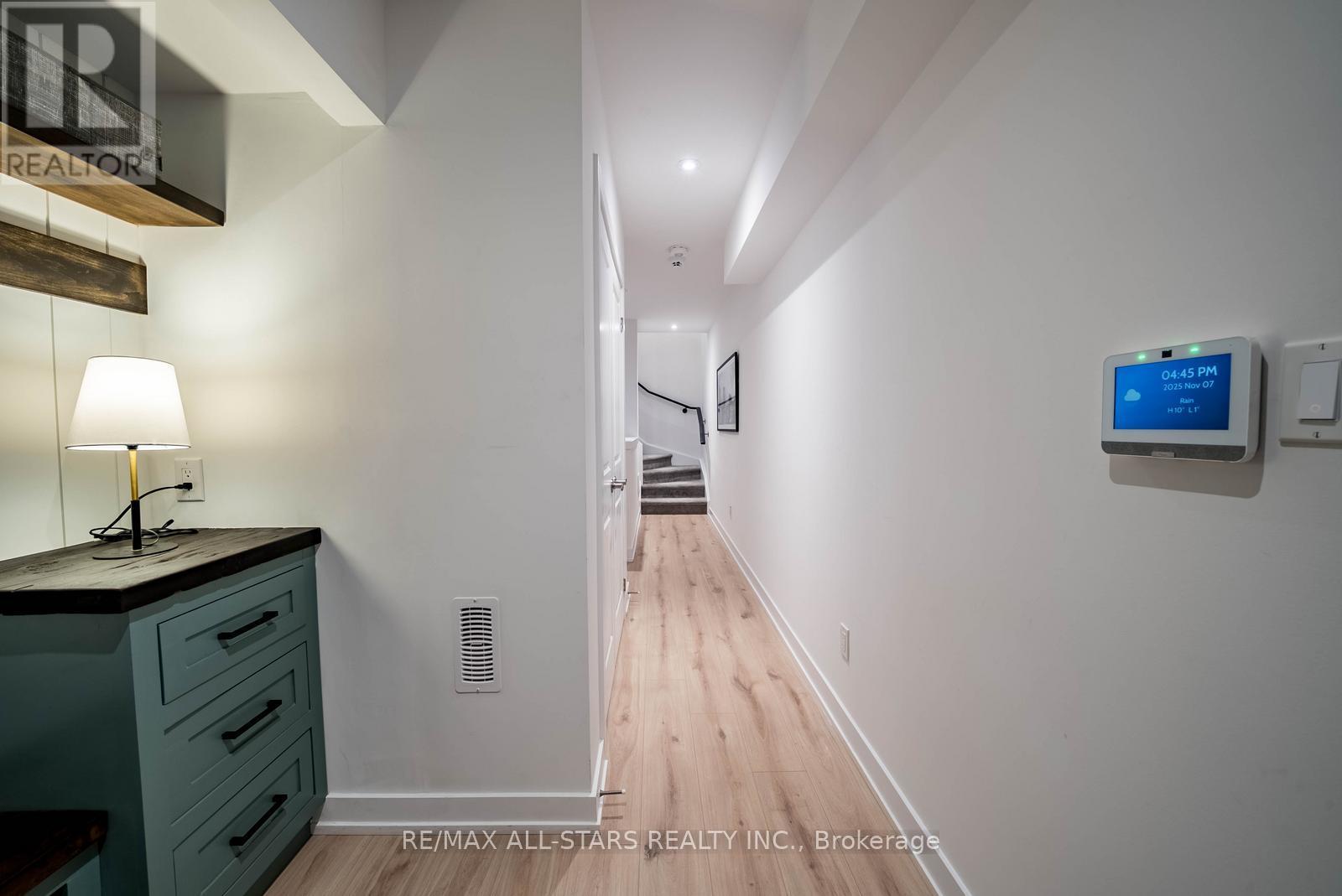 138 Covington Crescent, Whitchurch-Stouffville, Ontario  L4A 4W8 - Photo 10 - N12528780