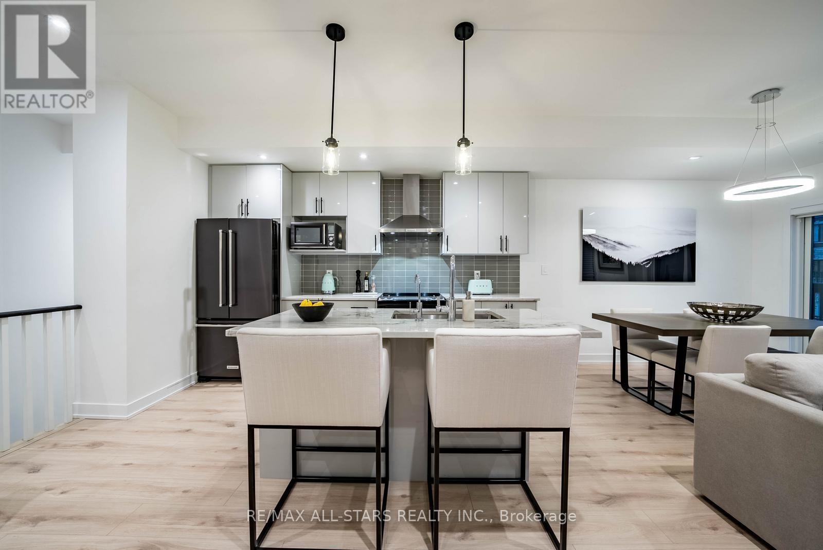 138 Covington Crescent, Whitchurch-Stouffville, Ontario  L4A 4W8 - Photo 14 - N12528780